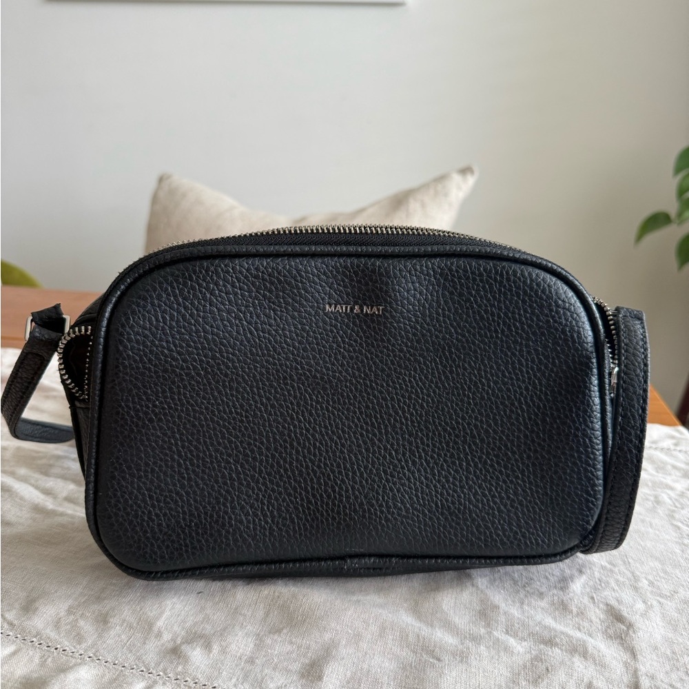 Matt & Nat Pair Vegan Crossbody Bag